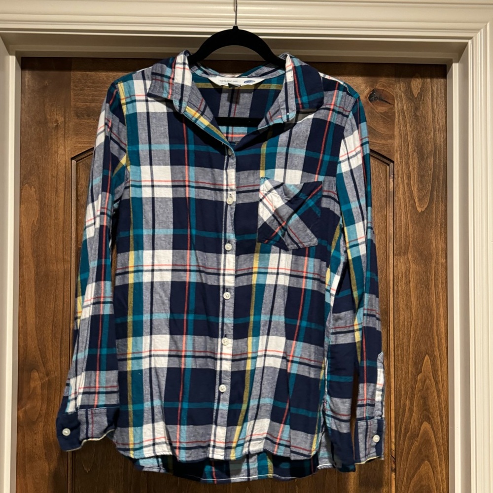 Women’s Old Navy “The Classic Shirt” Flannel Shirt